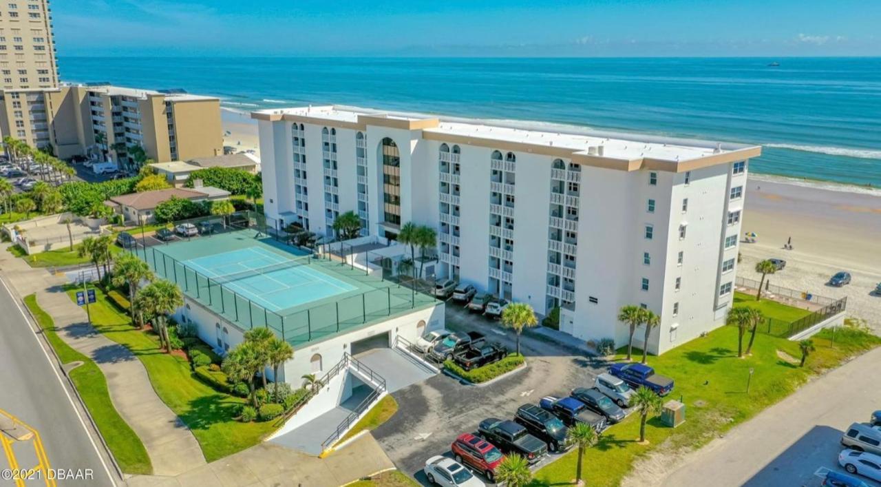 Beach Oasis 704 Lovely Daytona Ocean Front For 5 Sleeps Up To 12 Дейтона-Бич Экстерьер фото