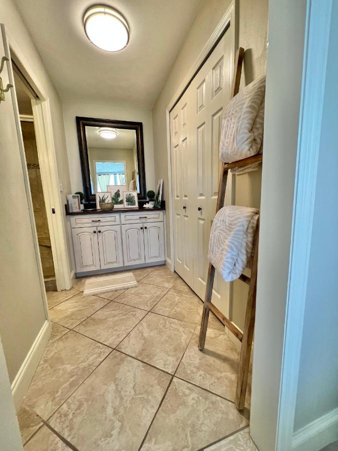 Beach Oasis 704 Lovely Daytona Ocean Front For 5 Sleeps Up To 12 Дейтона-Бич Экстерьер фото