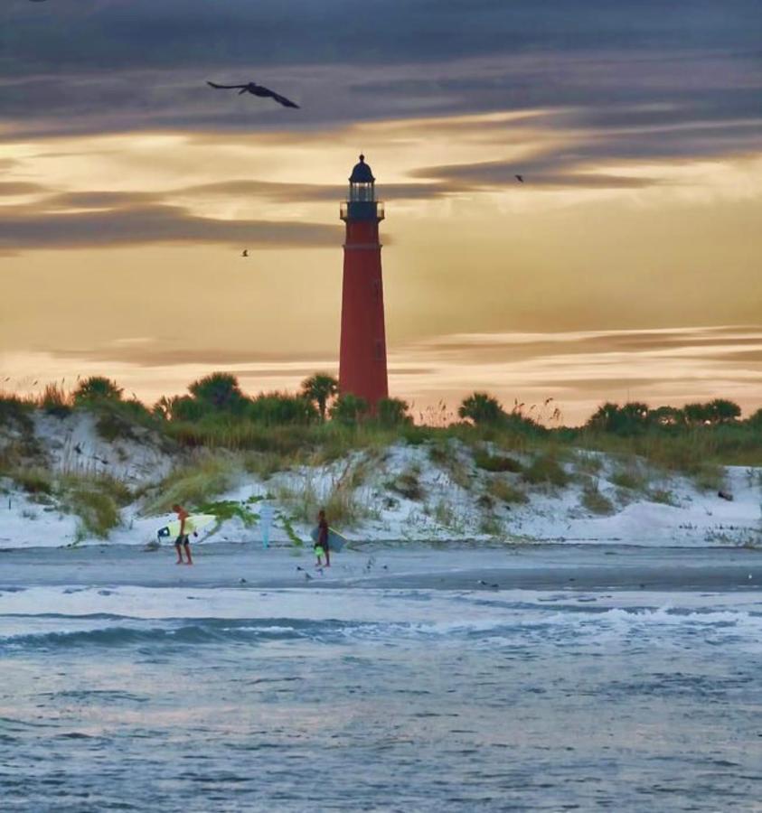 Beach Oasis 704 Lovely Daytona Ocean Front For 5 Sleeps Up To 12 Дейтона-Бич Экстерьер фото