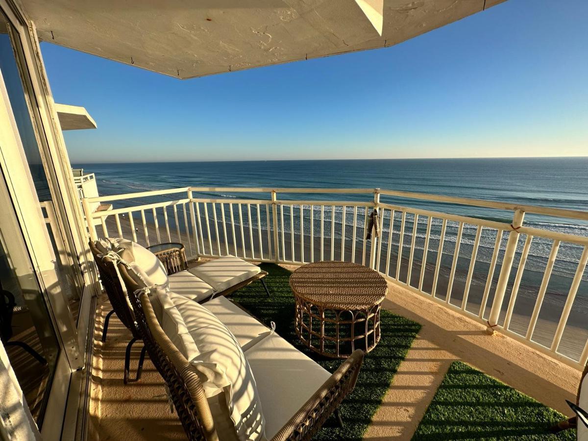 Beach Oasis 704 Lovely Daytona Ocean Front For 5 Sleeps Up To 12 Дейтона-Бич Экстерьер фото