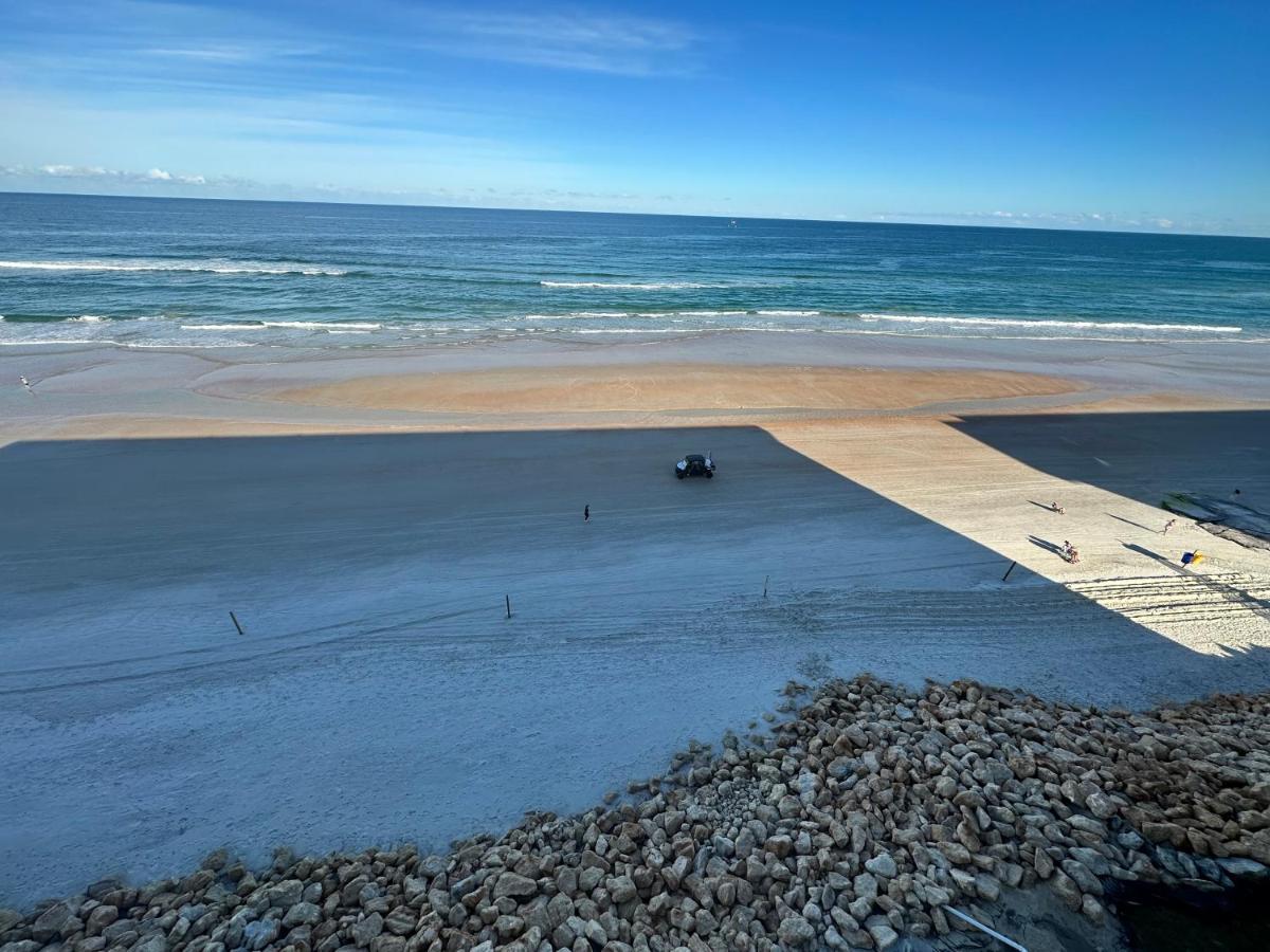 Beach Oasis 704 Lovely Daytona Ocean Front For 5 Sleeps Up To 12 Дейтона-Бич Экстерьер фото